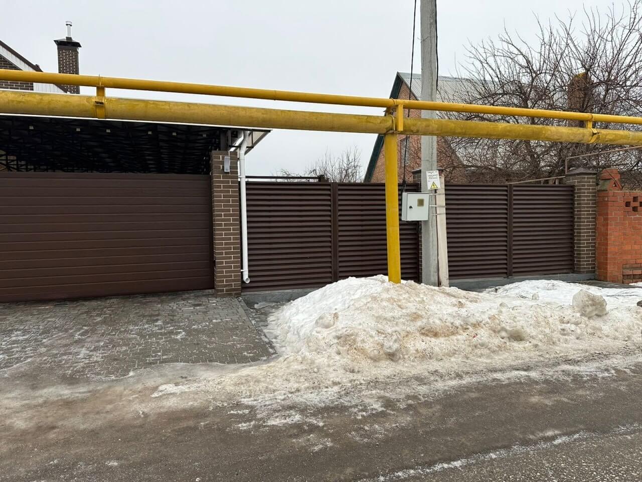 Забор-жалюзи из ламелей еврожалюзи 47м Мореный Дуб Printech фото 1 в Ханты-Мансийске
