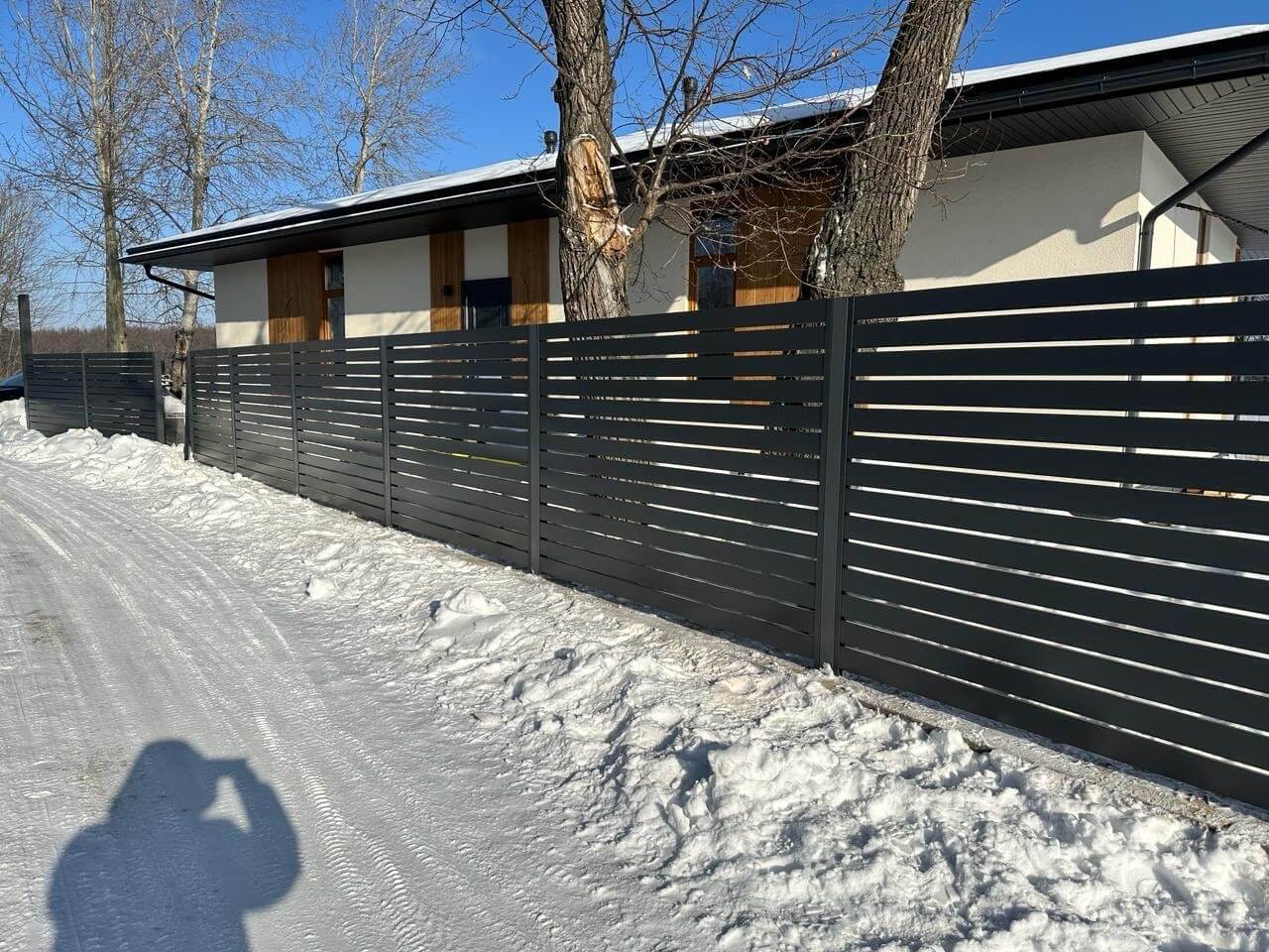 Забор-ранчо из металлопланкена 37м RAL7024 Серый Графит фото 1 в Ханты-Мансийске