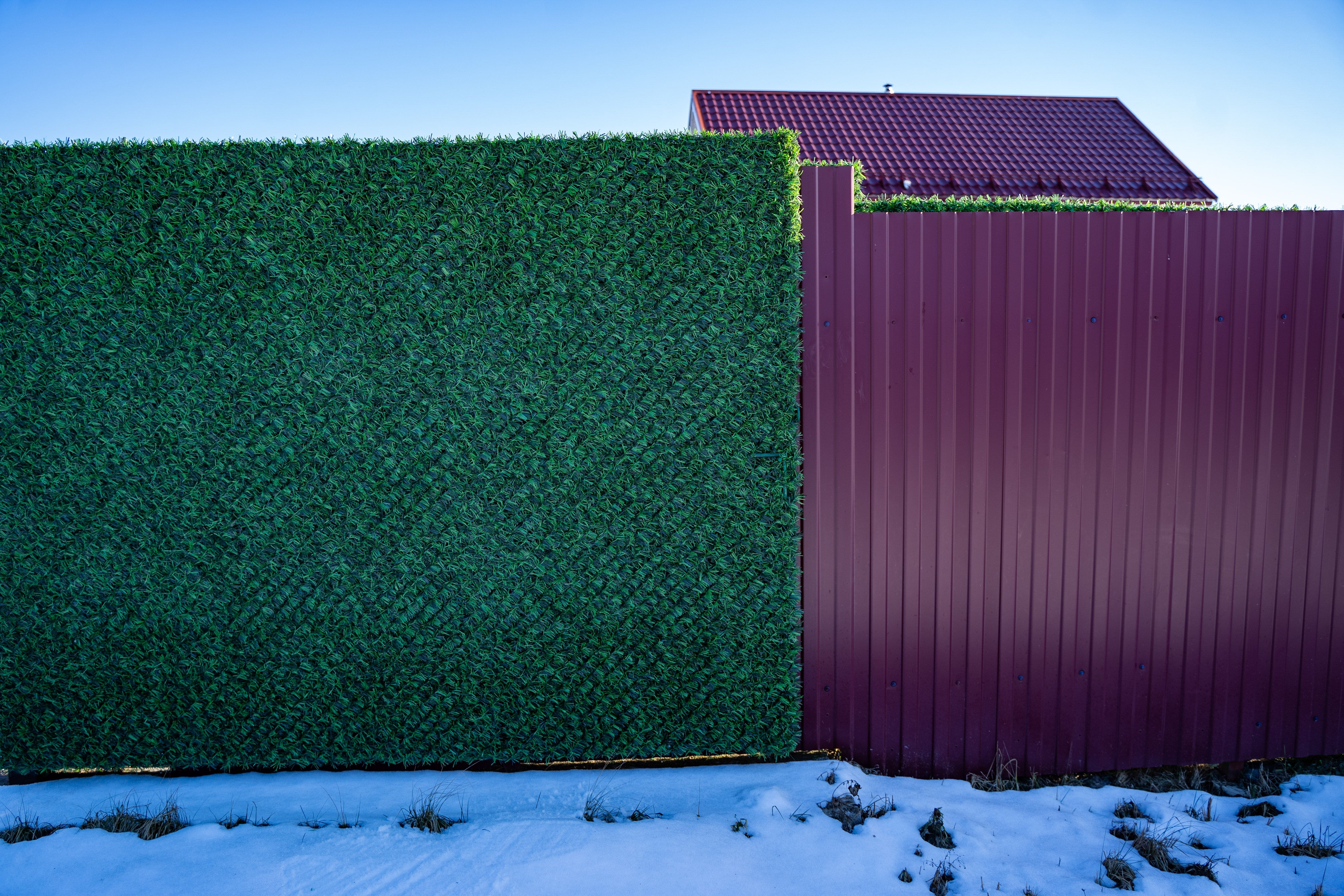 Вечнозеленый забор Grass Fence рулон 2м фото 2 в Ханты-Мансийске